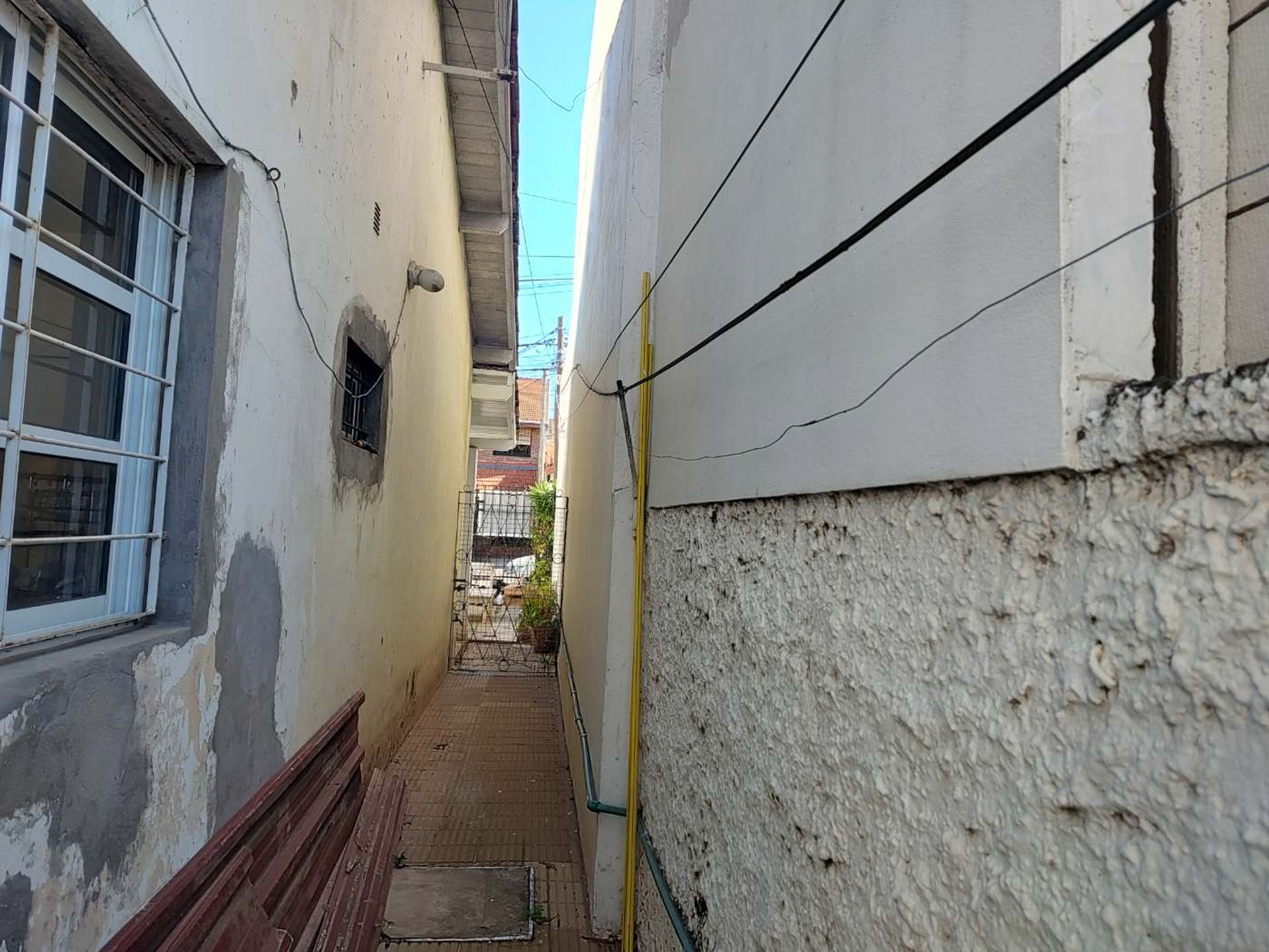 Venta casa 4 ambientes coche jardín pileta Olivos