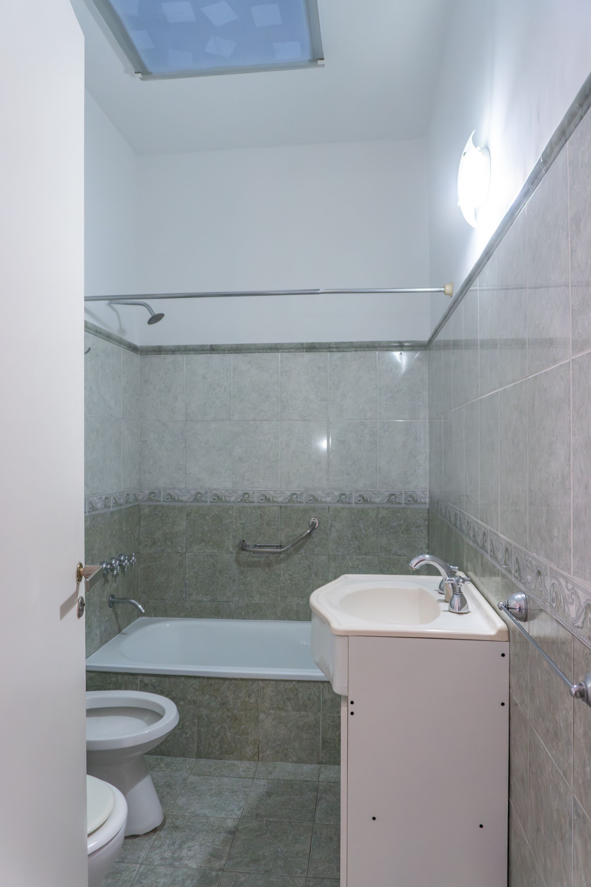 Venta P.h P.a 3 Amb. Frente ,Olivos, Patio Terraza