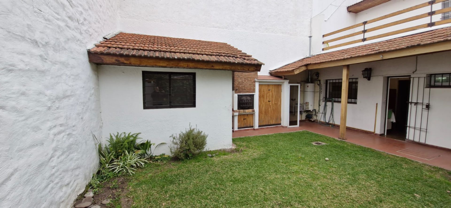 Venta Casa 4 Ambientes Olivos C/Jardin Y Cochera