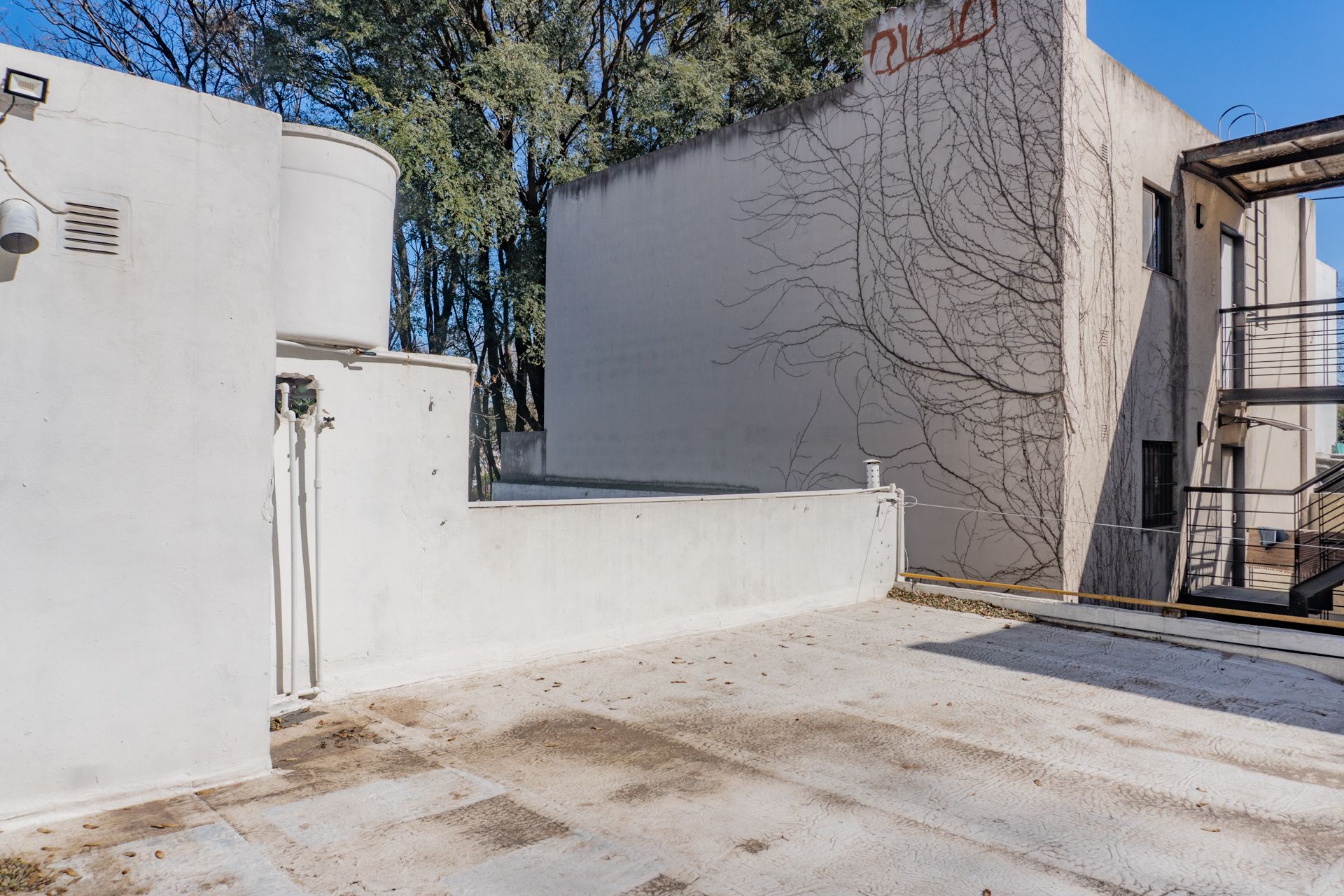 Venta PH 4 amb con jardín y parrilla San Isidro