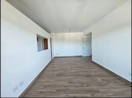 3-Room Apartment for Sale, Florida, Balcony, Pool, Garage