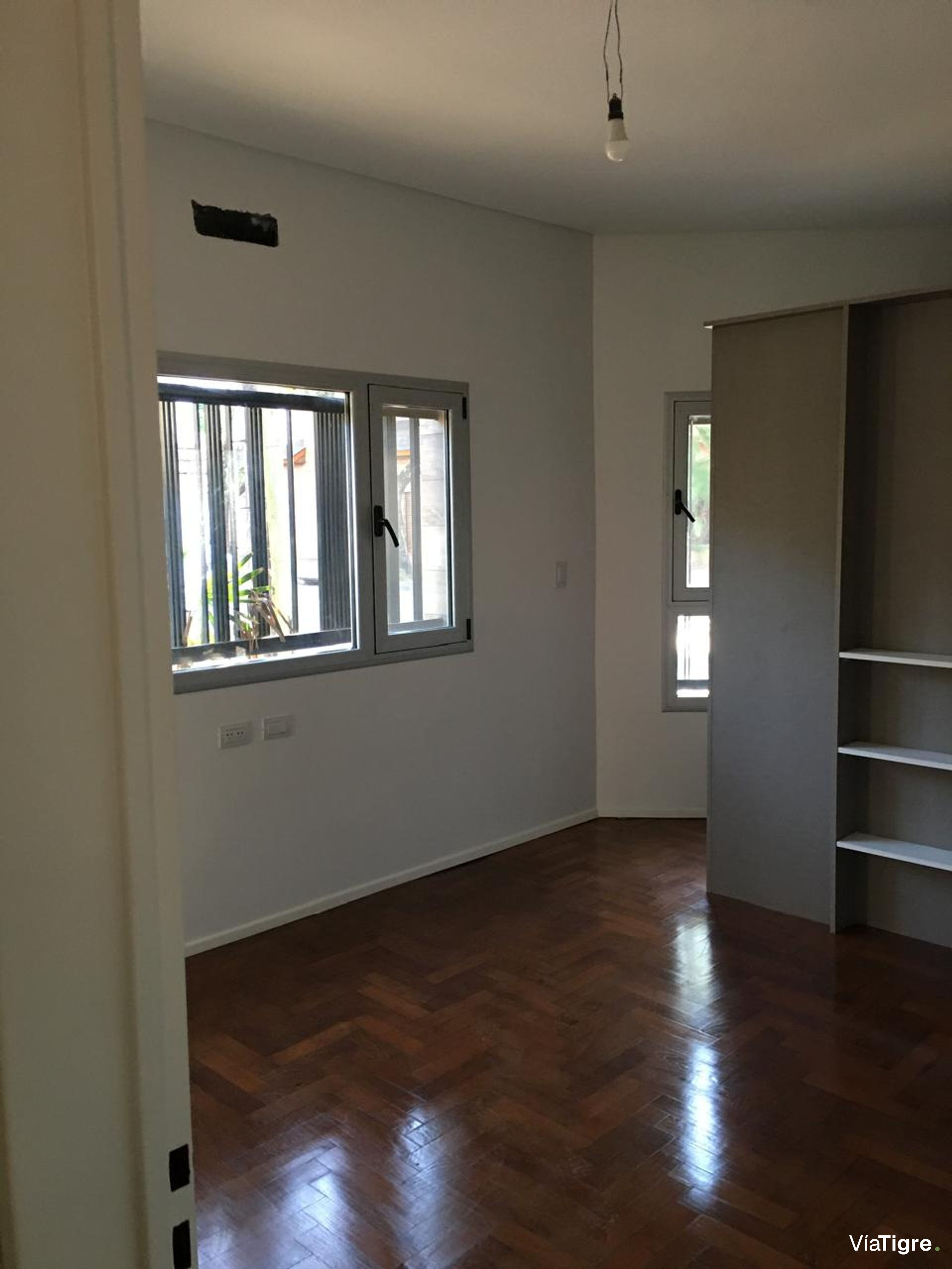 Venta Casa A Estrenar.4 Amb. Coch/Terraza. Florida
