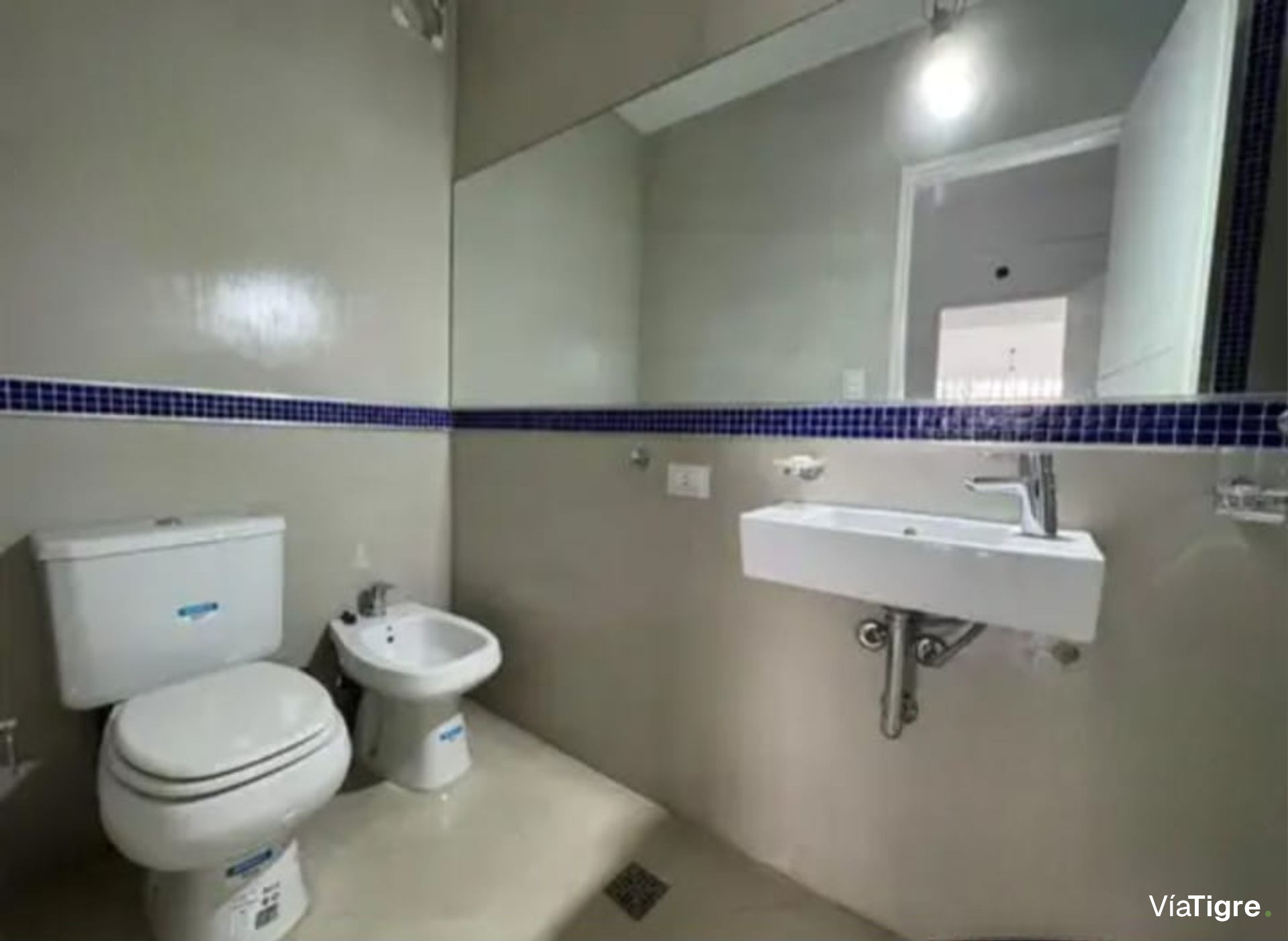 Venta Casa A Estrenar.4 Amb. Coch/Terraza. Florida