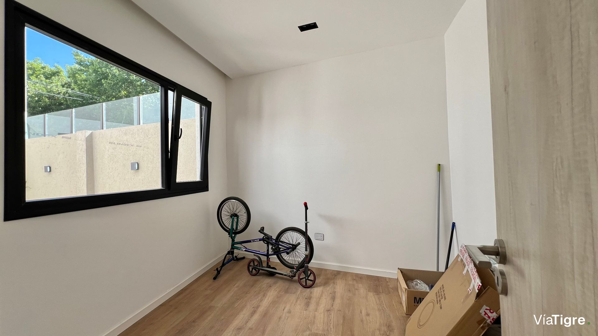 Venta Depto 3 Amb Planta Baja Patio Vicente Lopez