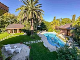 Don Torcuato House 8 Rooms Lot 2245 square meters