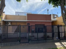 House for sale: 4 rooms with garden, Villa Martelli