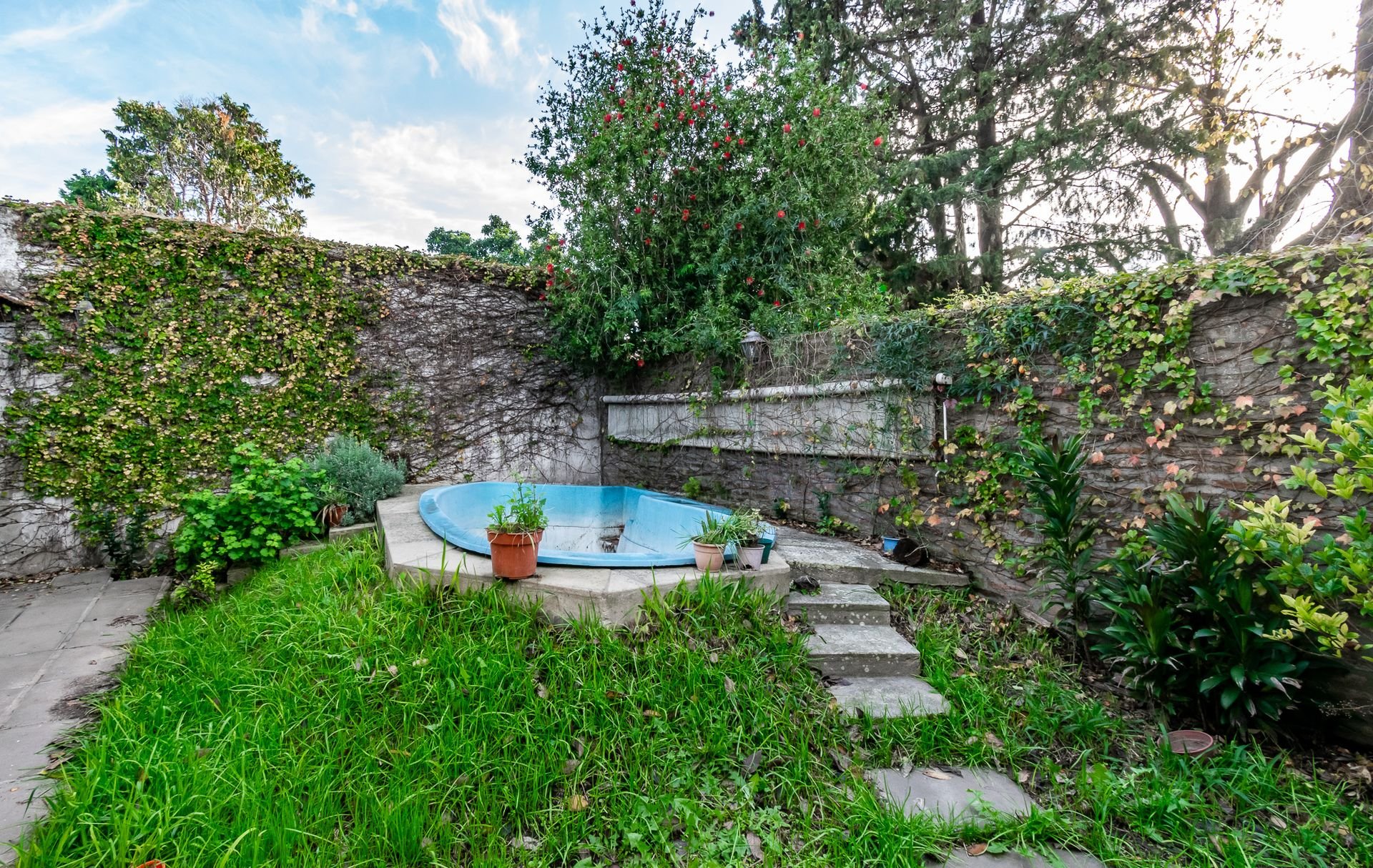 Venta Casa 6 Amb Jardin Pileta Cochera - Boulogne