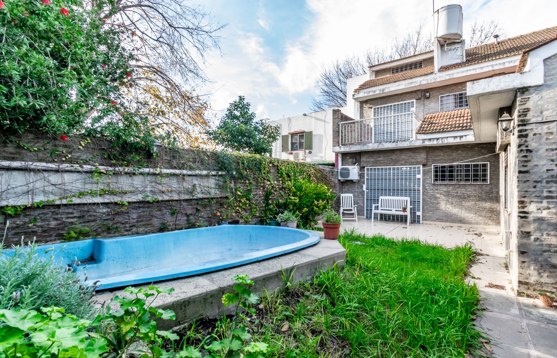 Venta Casa 6 Amb Jardin Pileta Cochera - Boulogne