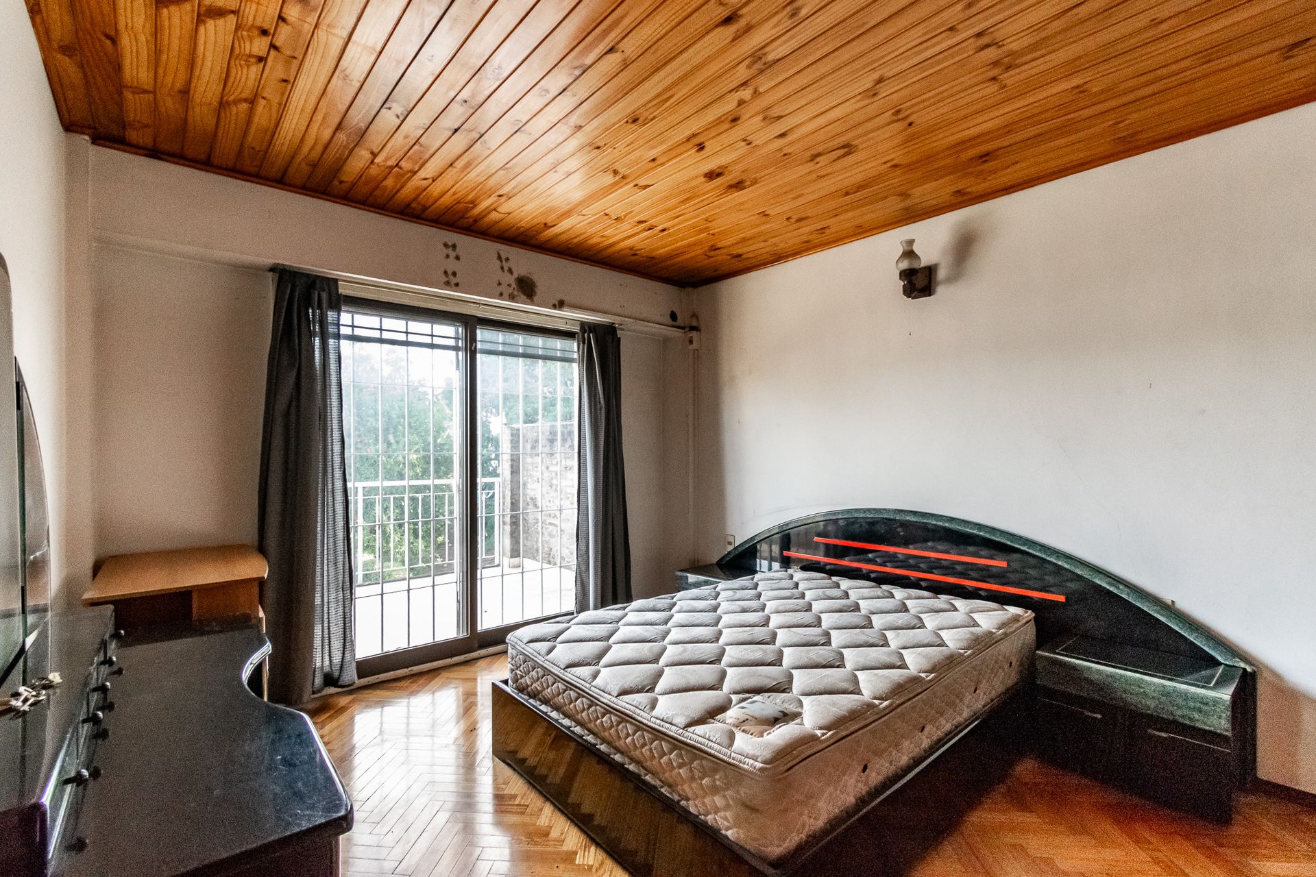 Venta Casa 6 Amb Jardin Pileta Cochera - Boulogne