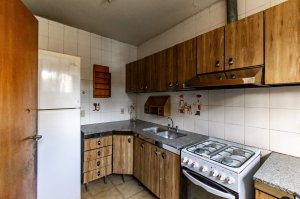 House for Sale – 6 Rooms, Garden, Pool, Garage – Boulogne
