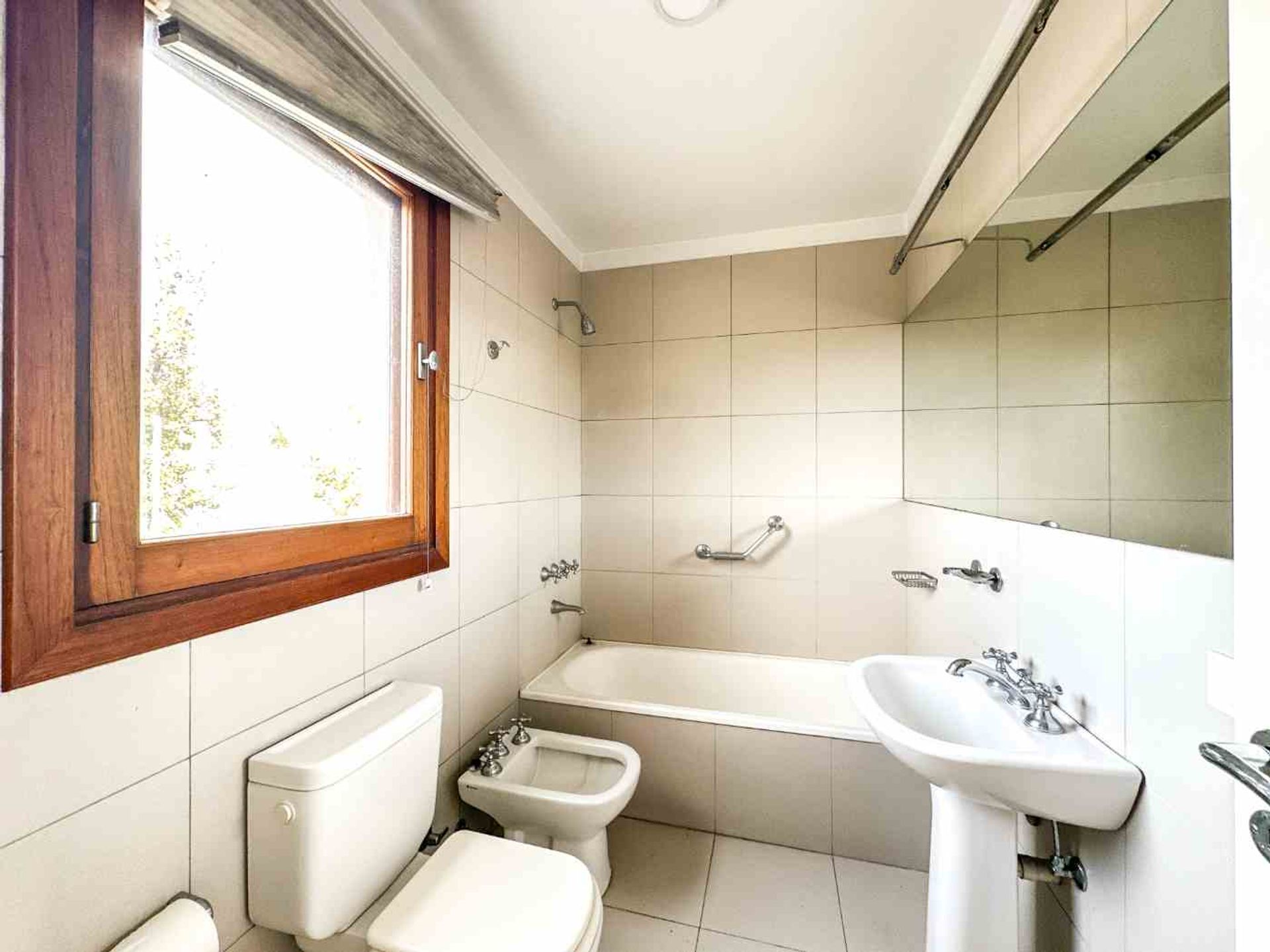 Alquiler Casa 5 Ambientes B. C. La Colina