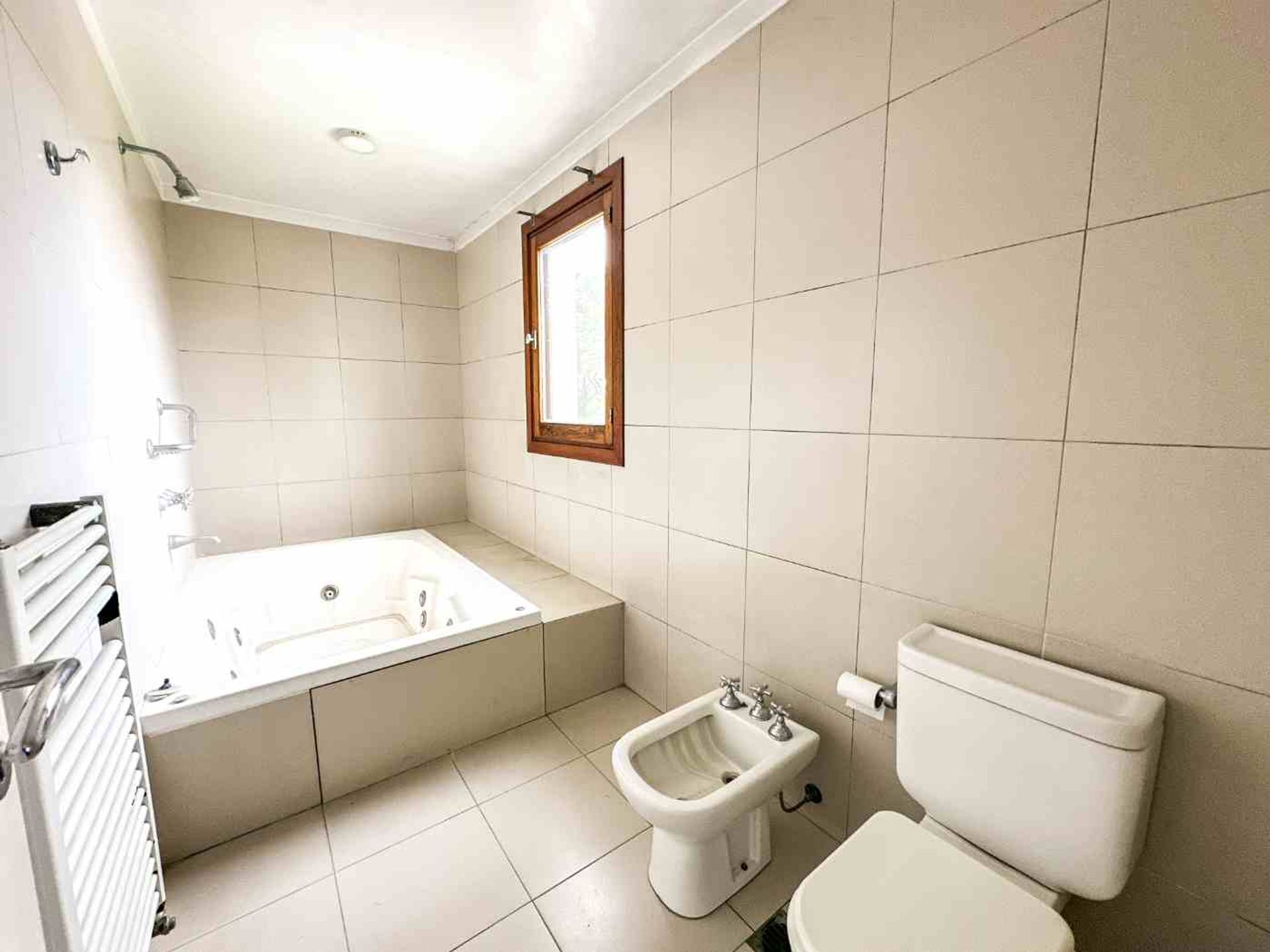 Alquiler Casa 5 Ambientes B. C. La Colina