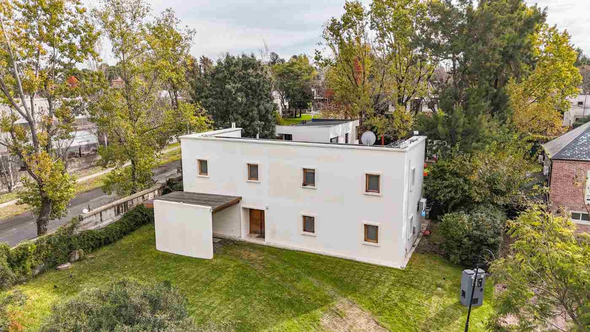 Alquiler Casa 5 Ambientes B. C. La Colina