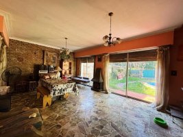 5-room house for sale, Punta Chica Victoria