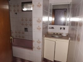 Casa 5 amb en Martínez a reciclar