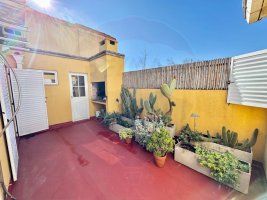 PH for sale Martinez 3 rooms patio and grill