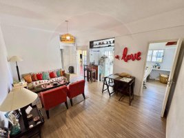 PH for sale Martinez 3 rooms patio and grill