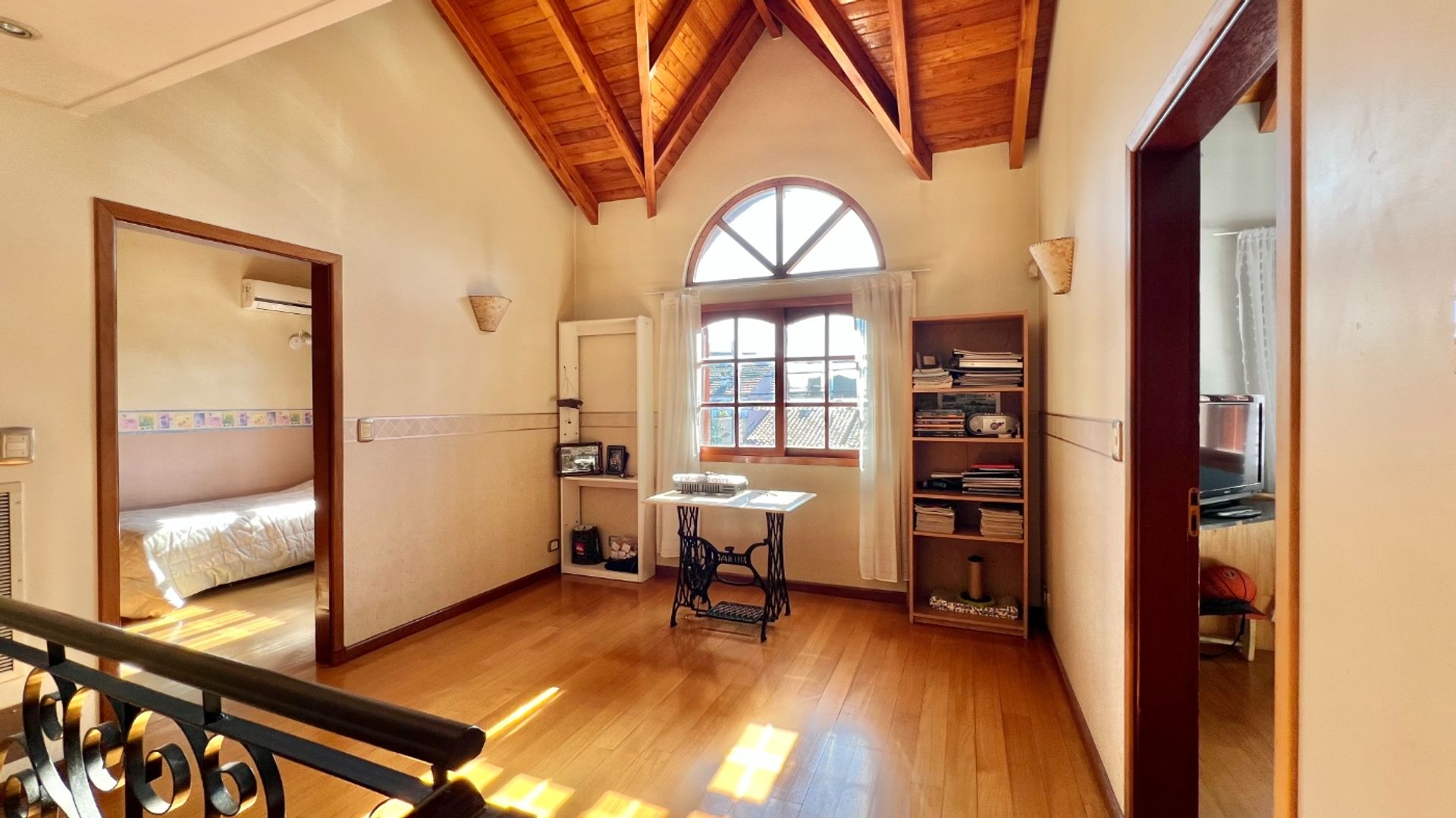 Venta Casa 5 Amb - Jardin Cochera Casco De Pacheco