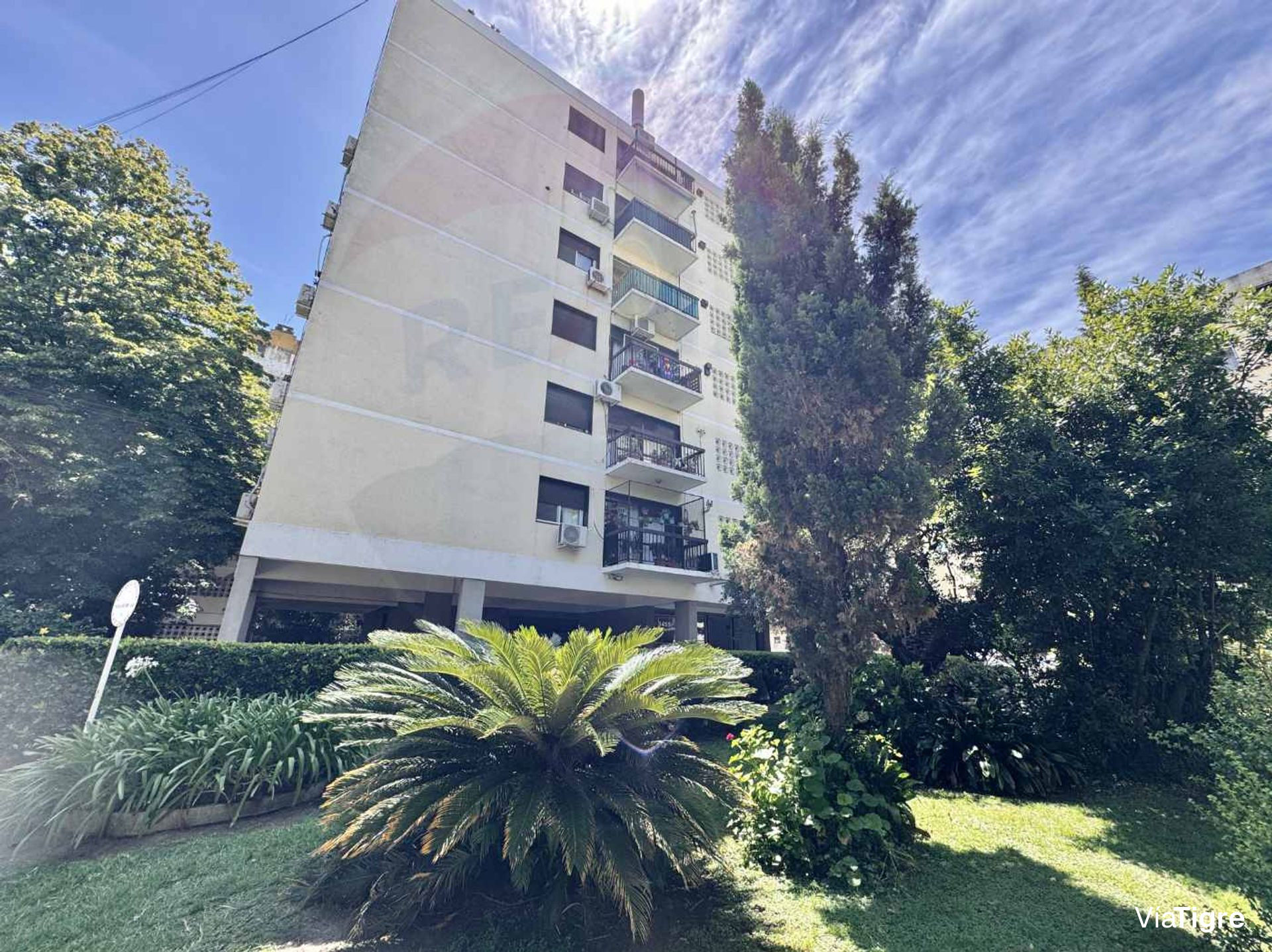 VENTA depto 4 ambientes en Martinez c/cochera