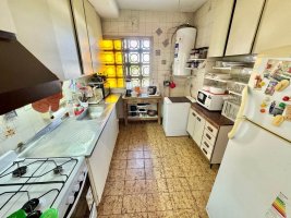 Sale: 4-room apartment in Martinez with garage