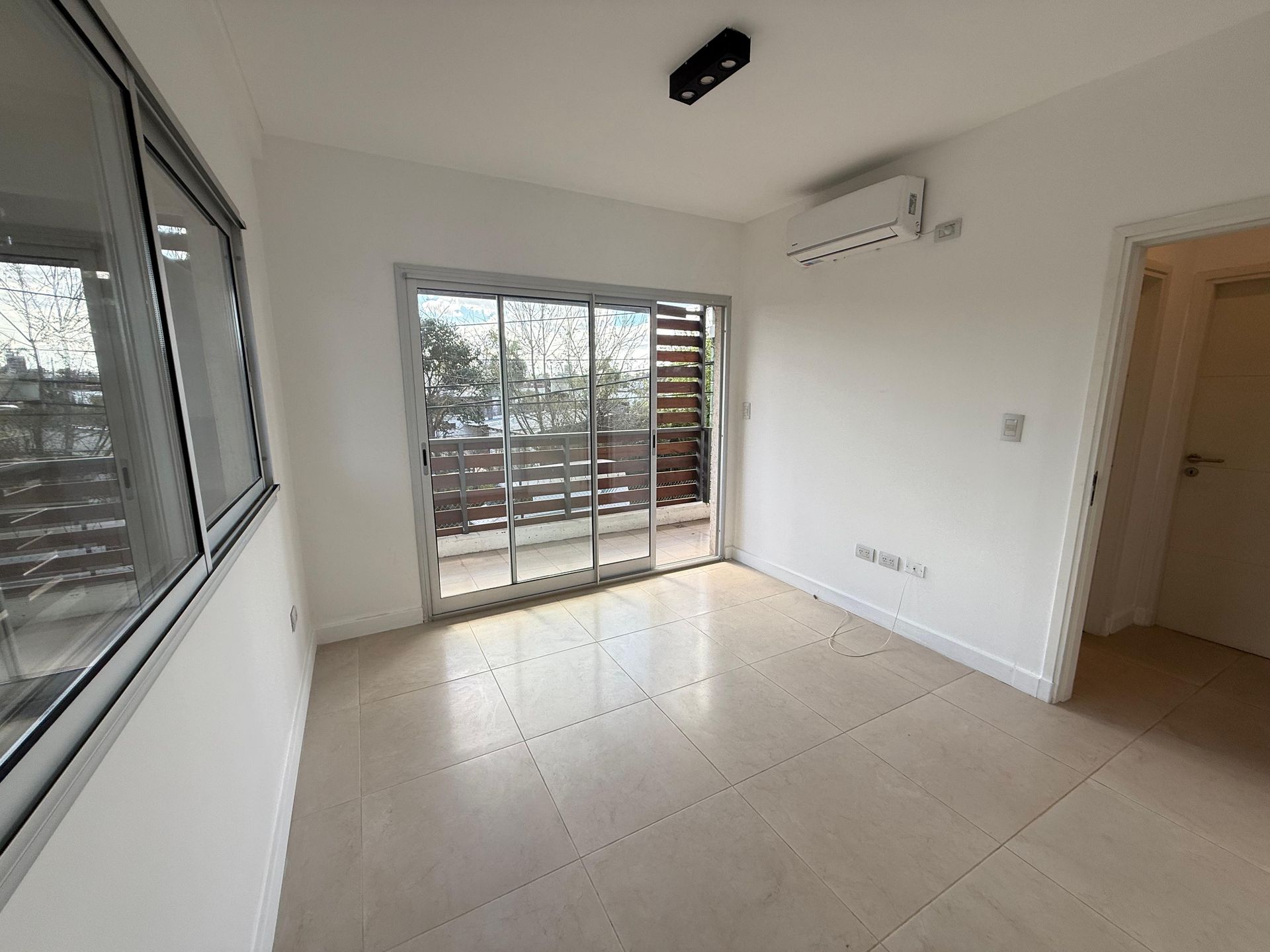 Venta Departamento 3 Ambientes Tigre Park