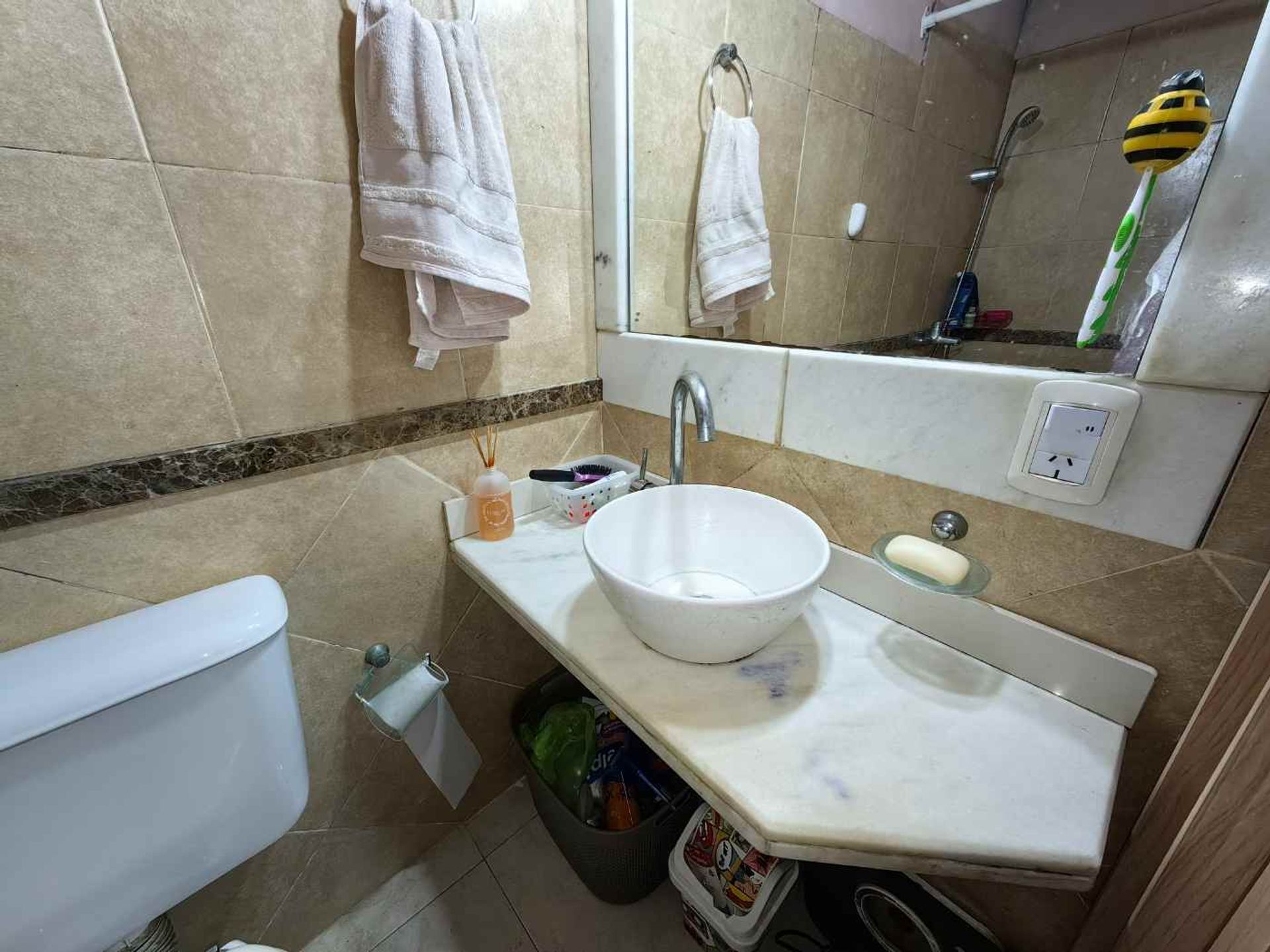 Departamento Cuatro Ambientes+Local Comercial Pb
