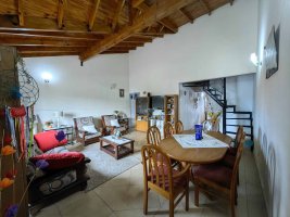 Departamento Cuatro Ambientes+Local Comercial Pb