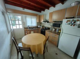 Departamento Cuatro Ambientes+Local Comercial Pb
