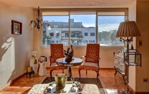 Apartment for Sale – 4 Rooms, Garage – San Isidro