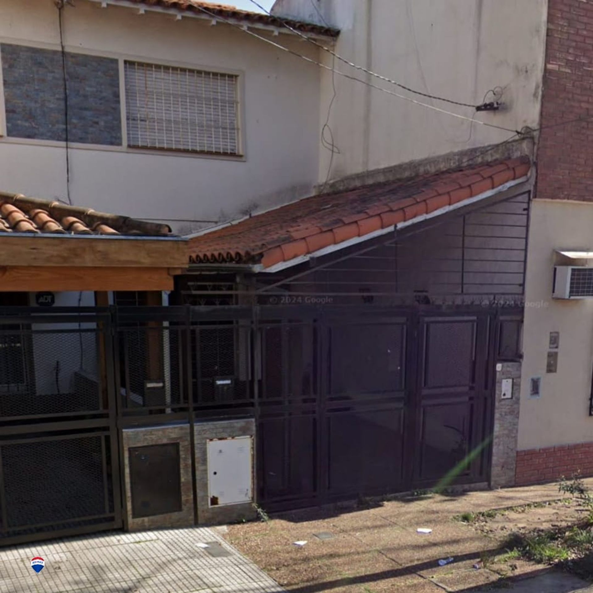 Venta Ph 4 Amb C/Cochera A Refaccionar. Martinez