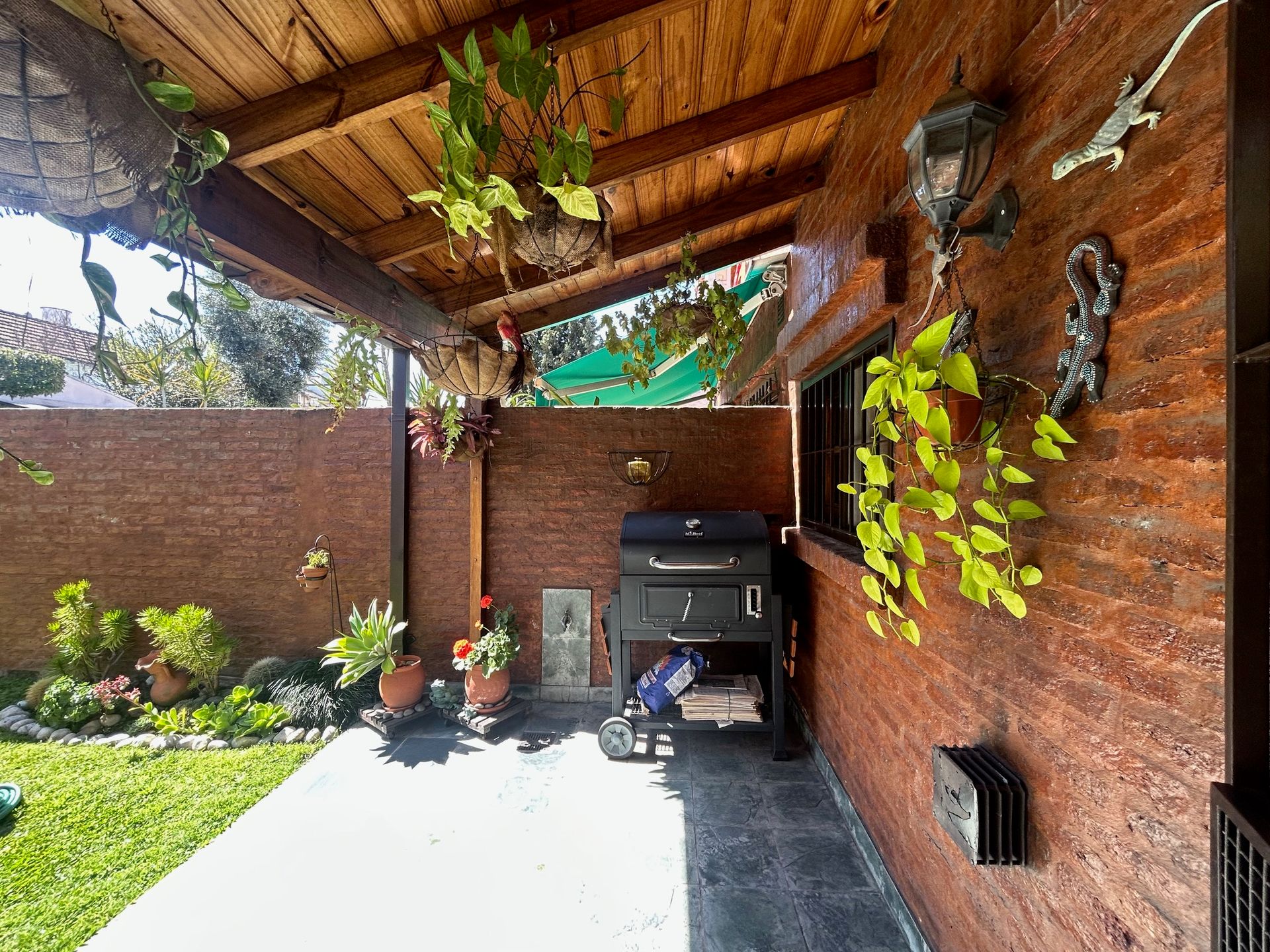 VENTA PH único Triplex jardin cochera Florida