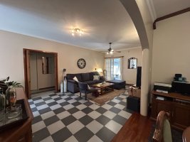 Spacious and cozy Casa Bajo de San Isidro for sale