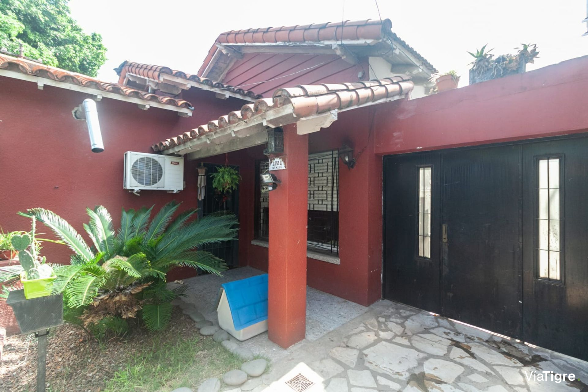 Venta Casa 4 Amb Con 2 Cochera, Jardin Y Pileta