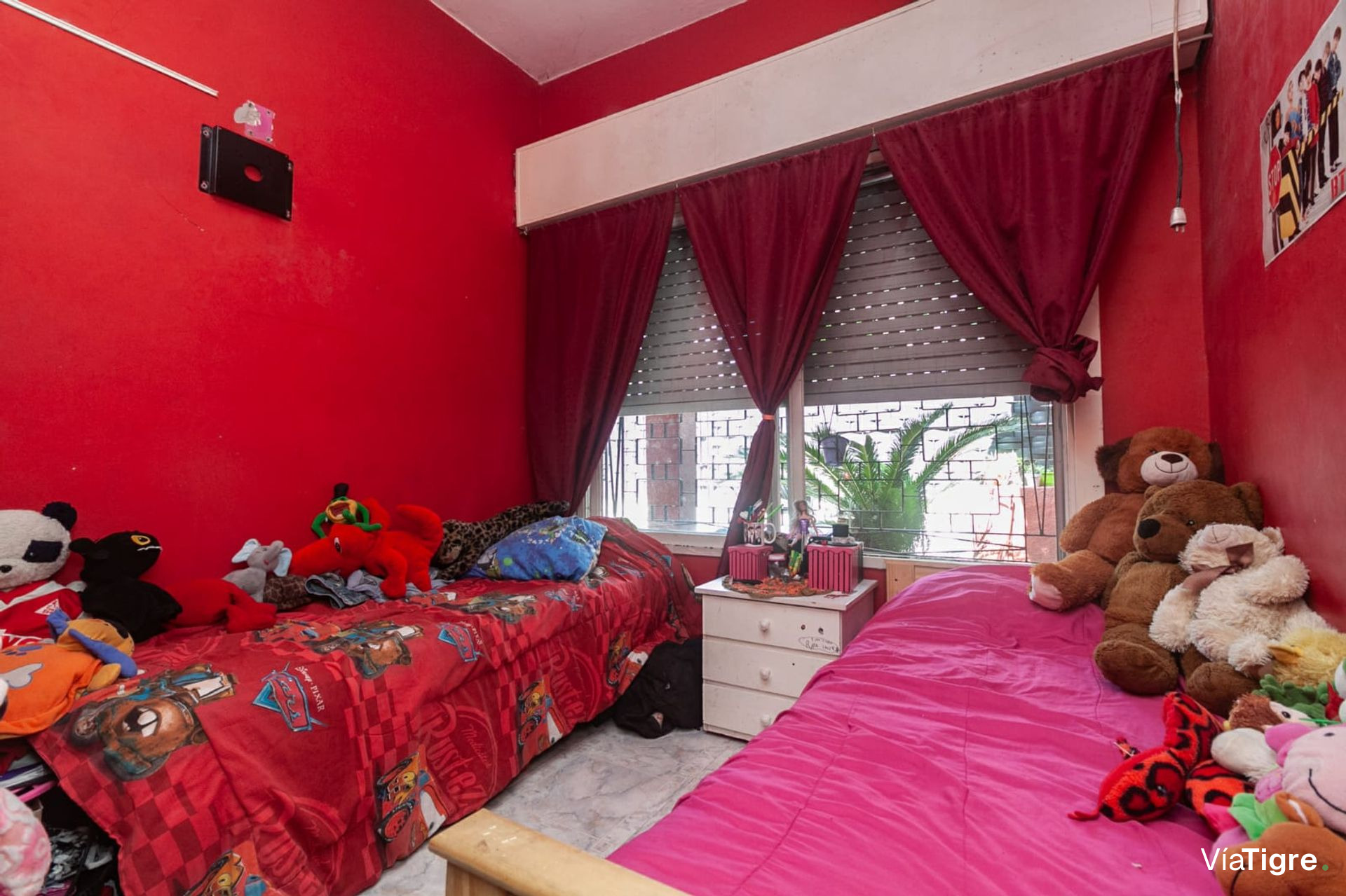 Venta Casa 4 Amb Con 2 Cochera, Jardin Y Pileta