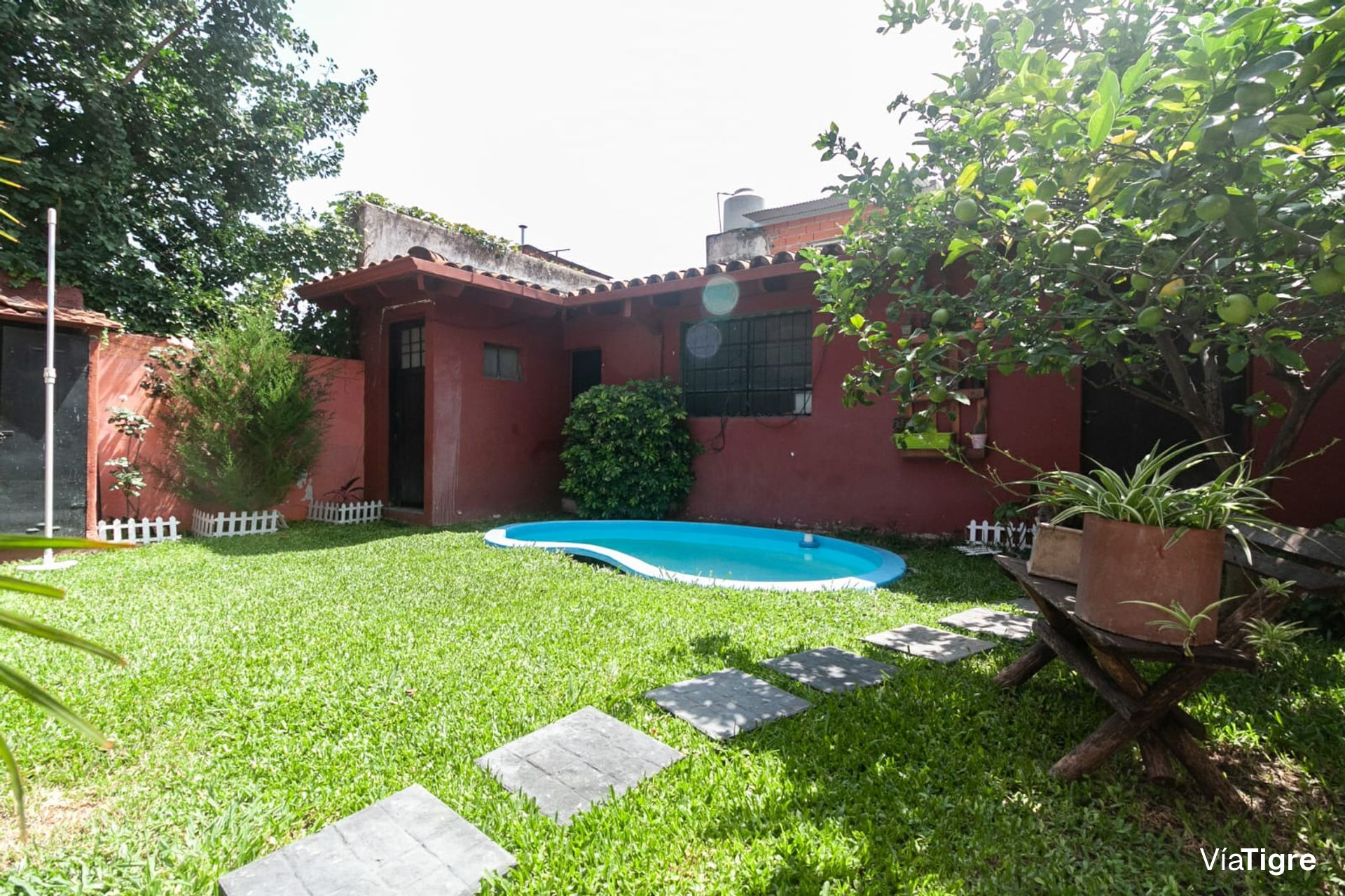 Venta Casa 4 Amb Con 2 Cochera, Jardin Y Pileta