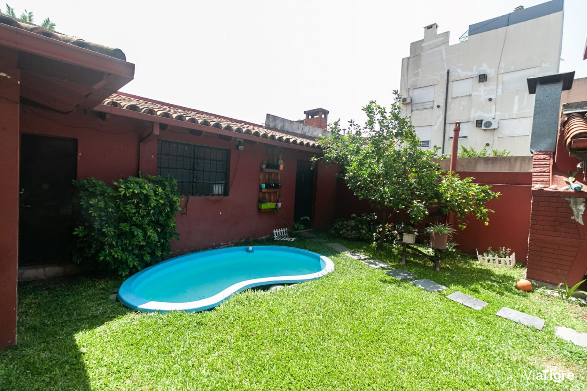 Venta Casa 4 Amb Con 2 Cochera, Jardin Y Pileta