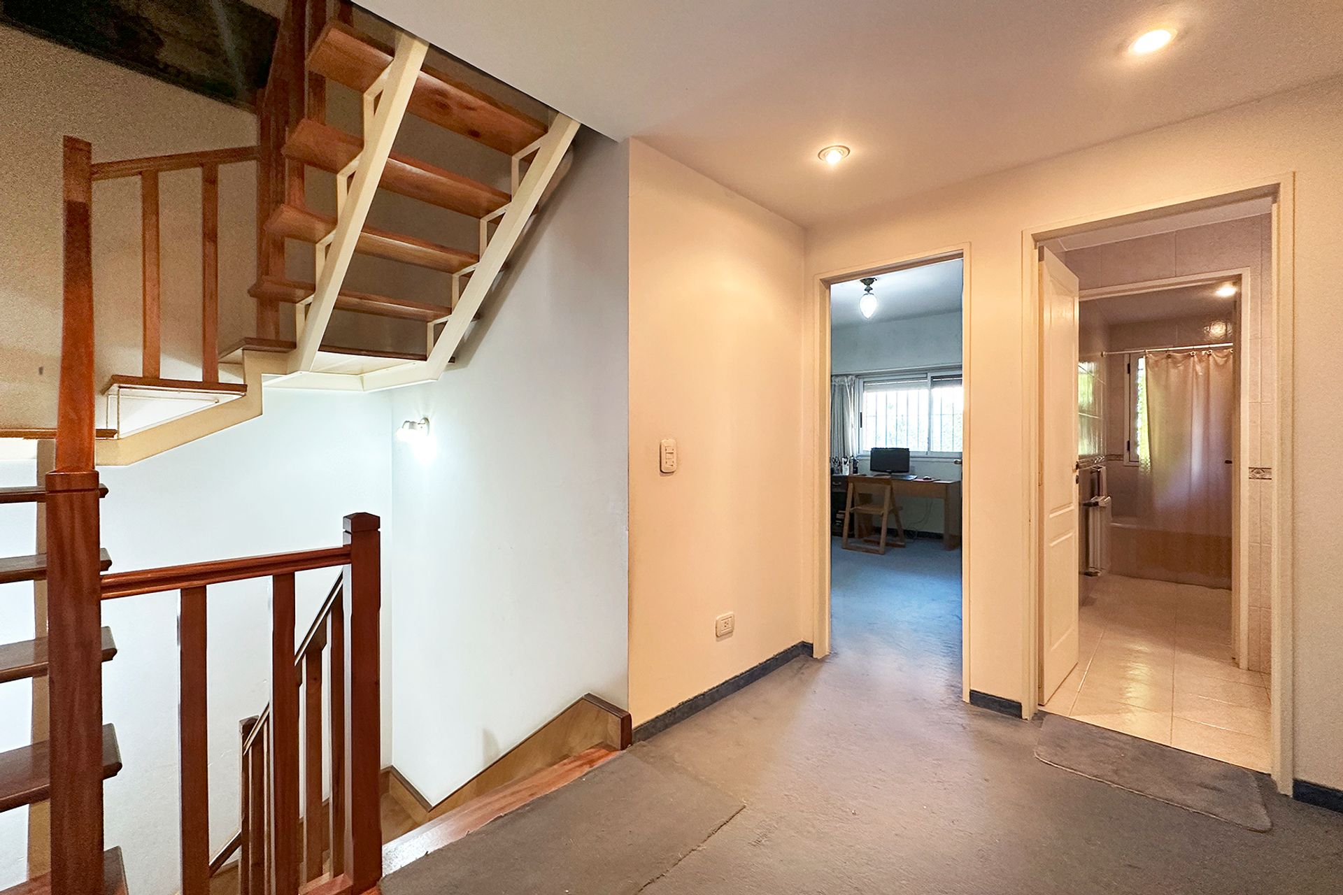 Venta Casa Martinez-Luis Saenz Pena 2700-5Amb-