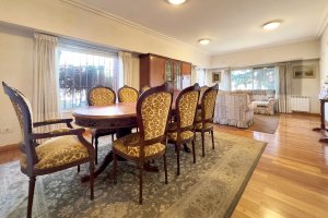 House Martinez-Luis Saenz Pena 2700-5 Rooms for Sale