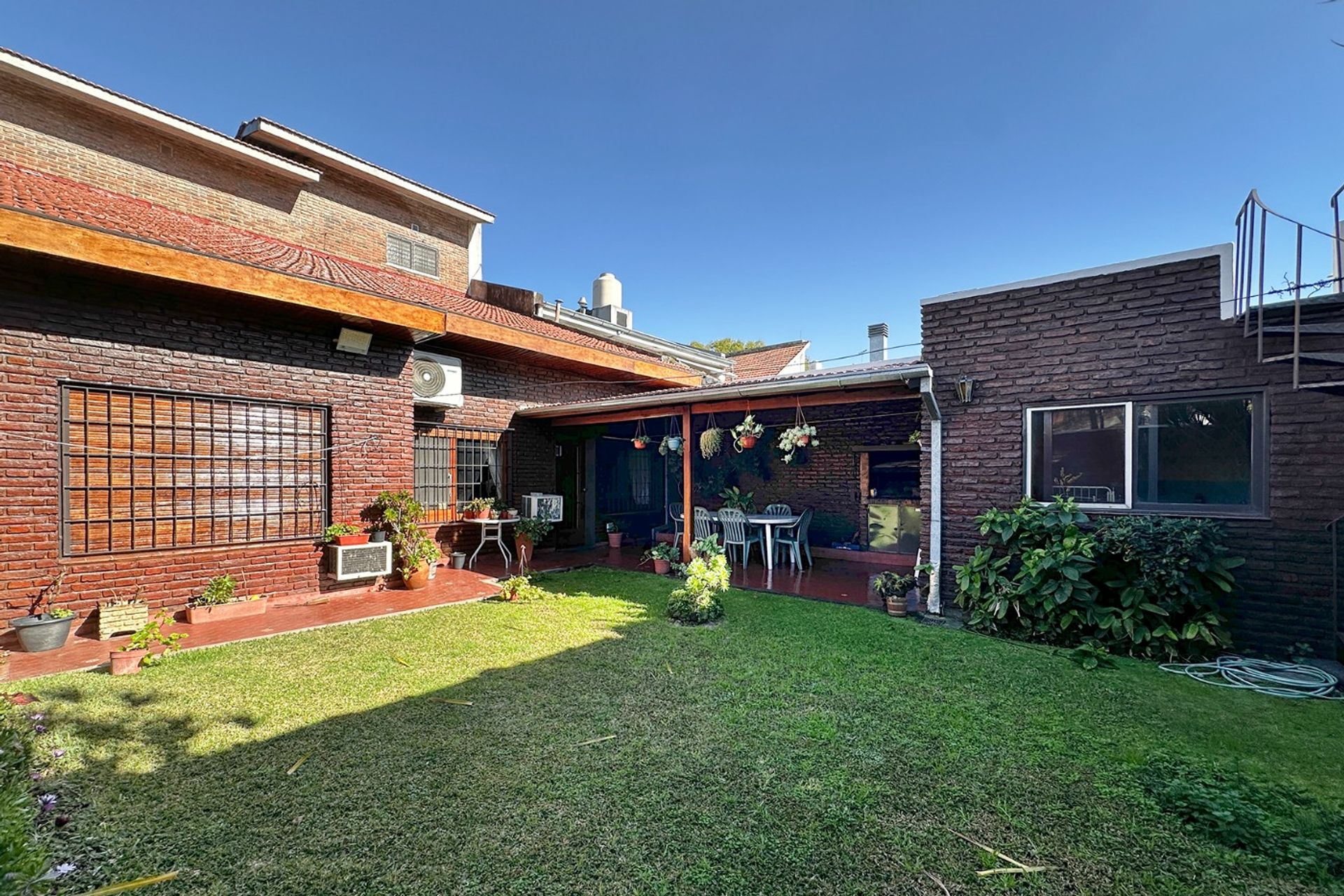 Venta Florida Vlopez Elegante Casa 5 Amb Exc Ubic