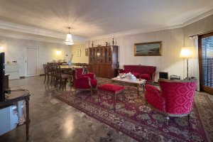 Venta Florida Vlopez Elegante Casa 5 Amb Exc Ubic