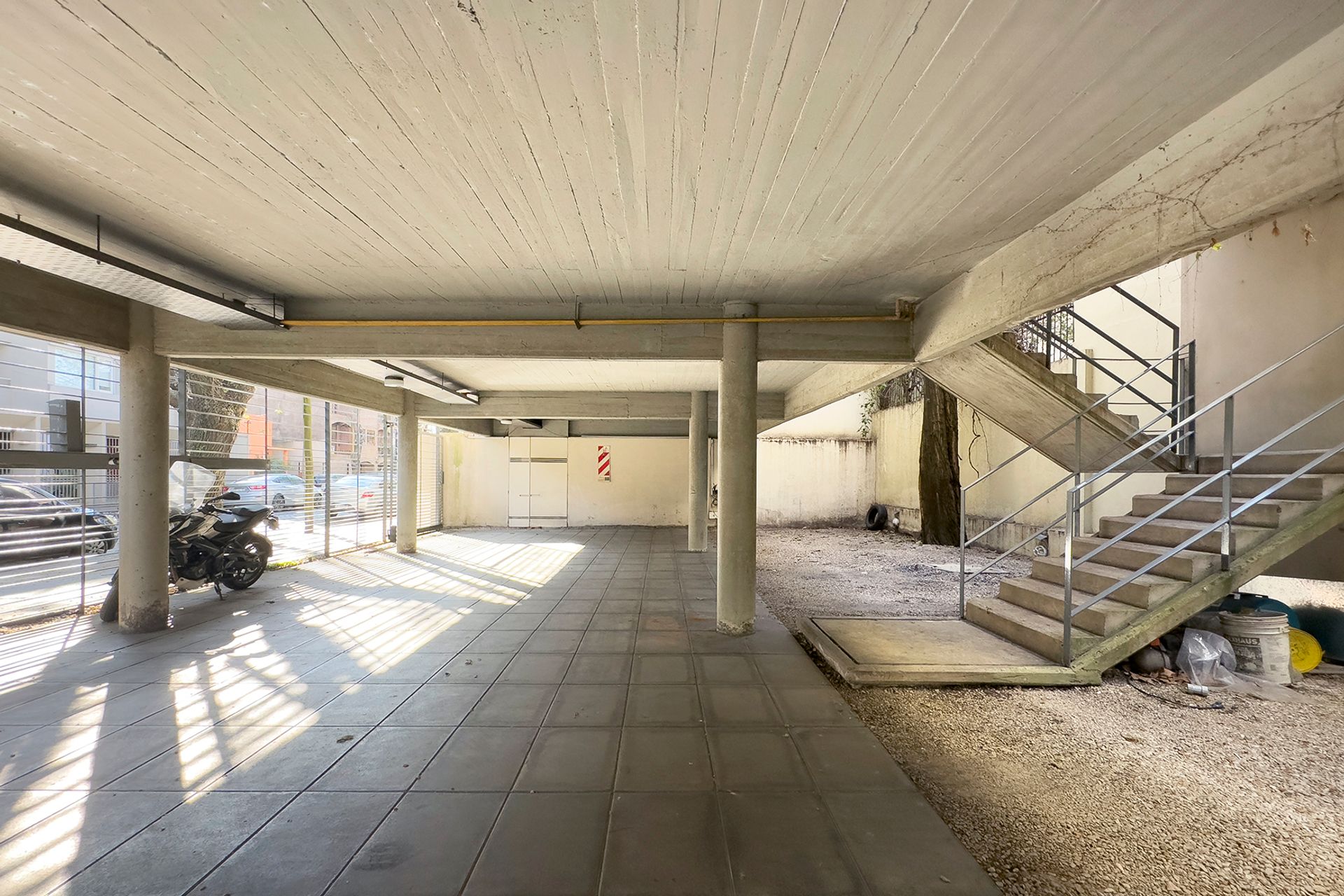 Venta - Depto 2 Amb c/Coch y Balcon - San Isidro
