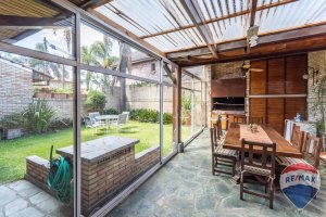 Casa venta en Don Torcuato con jardin y quincho