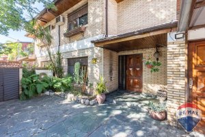 Casa venta en Don Torcuato con jardin y quincho