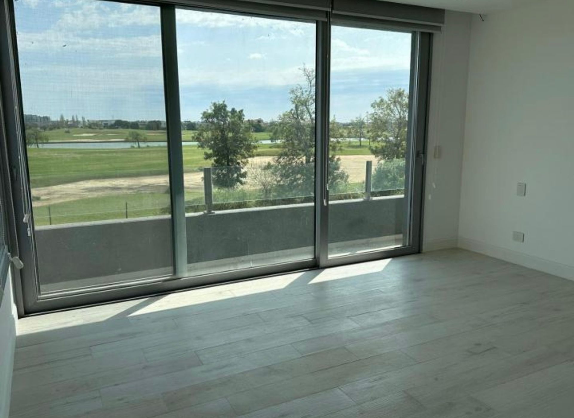 VENTA CASA 7 AMB con SENSACIONAL VISTA AL GOLF