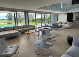 VENTA CASA 7 AMB con SENSACIONAL VISTA AL GOLF