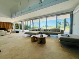 VENTA CASA 7 AMB con SENSACIONAL VISTA AL GOLF