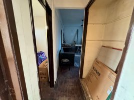 4-room apartment with patio, to be refurbished, Seller Lopez