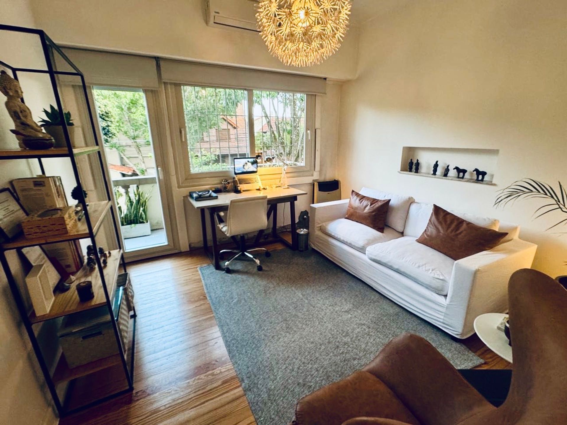 Venta Casa En Vicente Lopez Con Jardin Y Pileta
