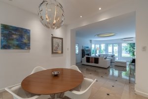 Venta Casa En Vicente Lopez Con Jardin Y Pileta