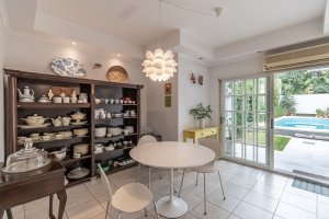 Venta Casa En Vicente Lopez Con Jardin Y Pileta